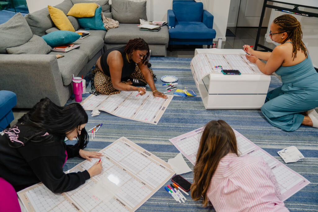 Using Angelica Pompy's yearly business planning calendar, female entrepreneurs were able to plan their entire business year.